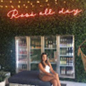 Meet your Posher, Savy